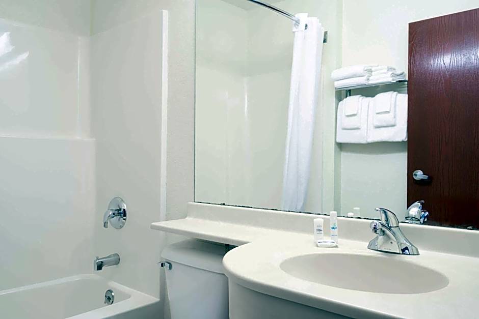 Microtel Inn & Suites By Wyndham Rice Lake