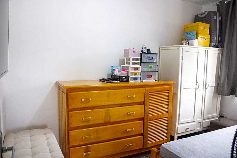 Apto com Wi Fi a 400m da Praia de Canasvieiras SC