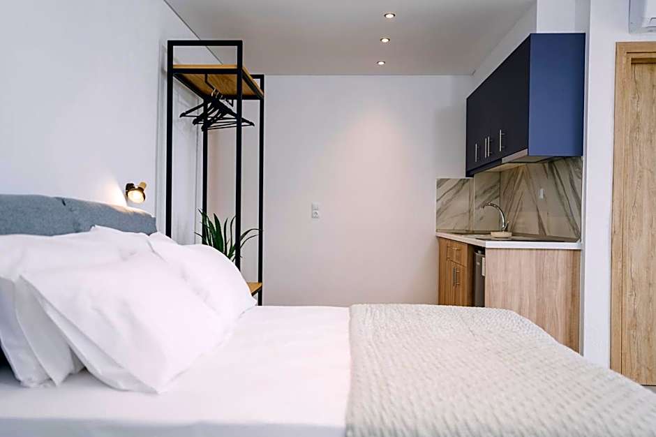 BLUE STONE Luxury Suites