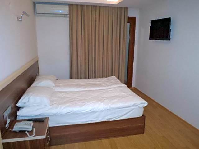 Merkez Otel