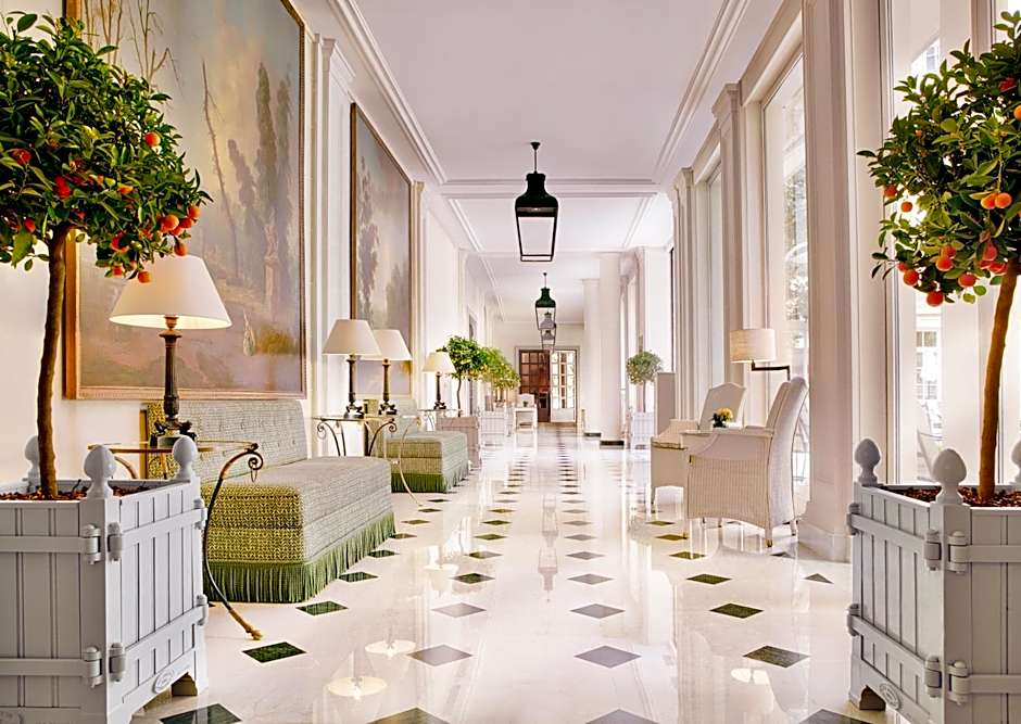 Le Bristol Paris, Oetker Hotels