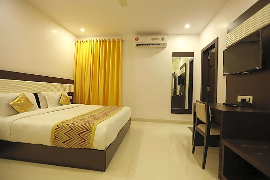 Hotel Anchal Villa By YB Hotels