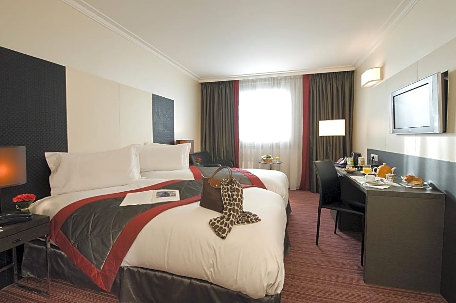 Photo 1 of 2 of Superior 1 Queen Bed