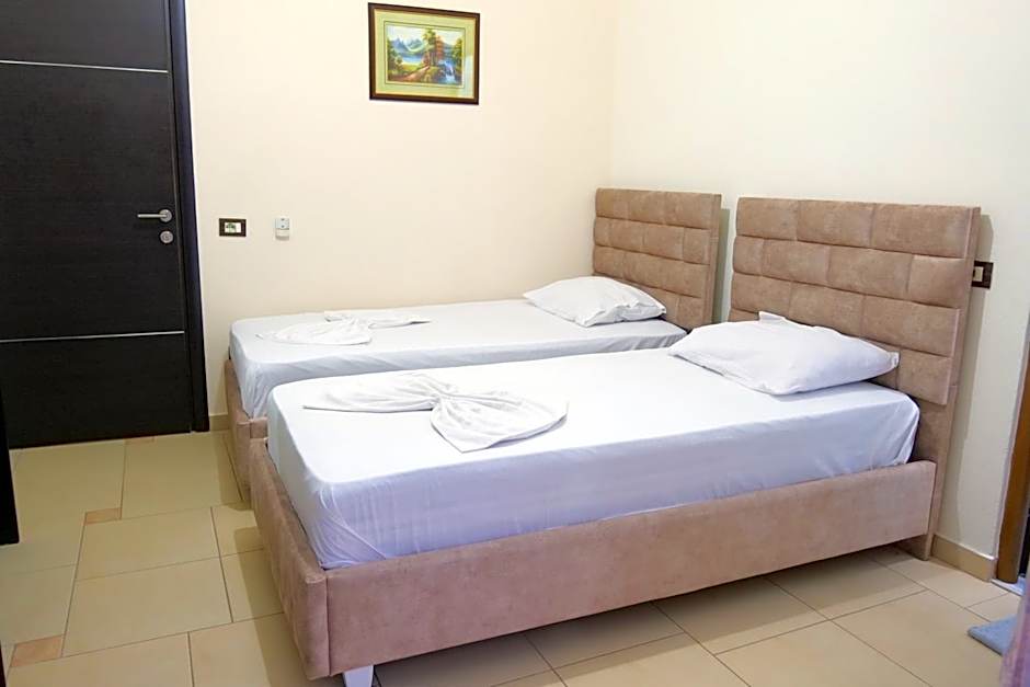 Hotel Rixhi