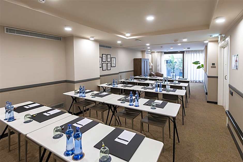 Via Sants Hotel Barcelona, Tapestry Collection by Hilton