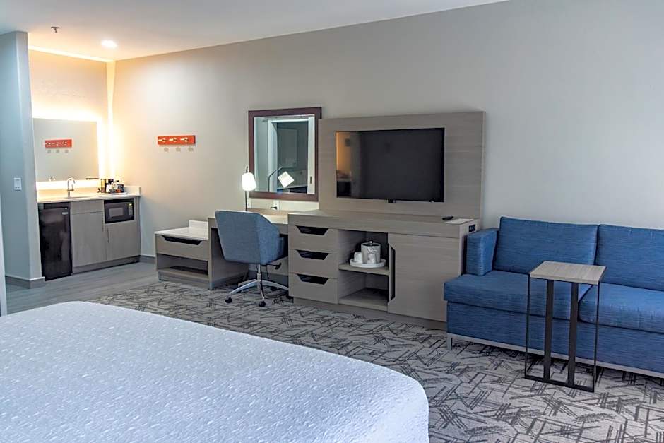 Hampton Inn By Hilton & Suites Denton