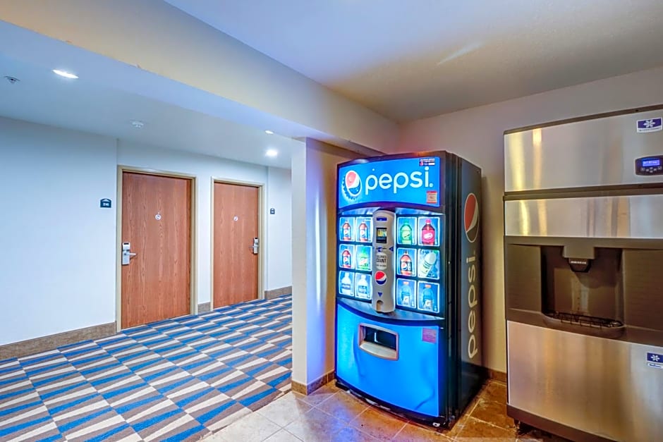 Microtel Inn and Suites - Zephyrhills