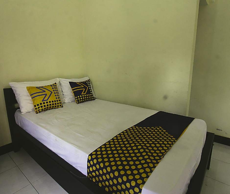 OYO Life 93155 Wisma Sarah