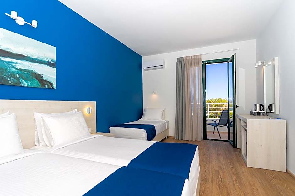 Photo 1 of 7 of Triple Room