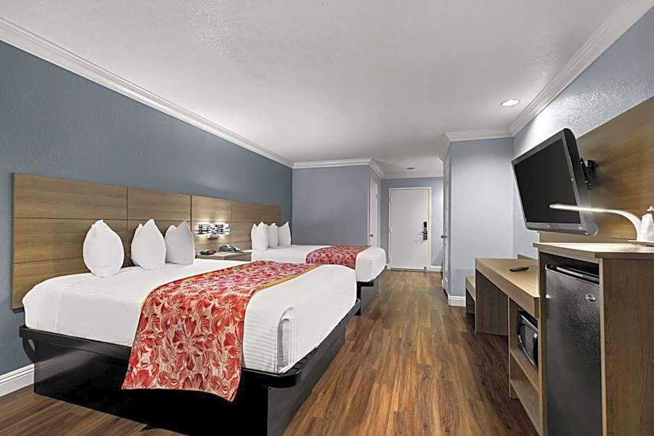 Best Western Moreno Hotel & Suites