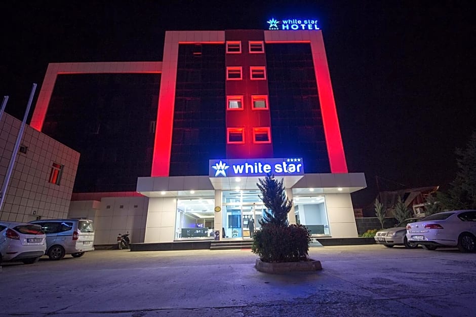 White Star Hotel