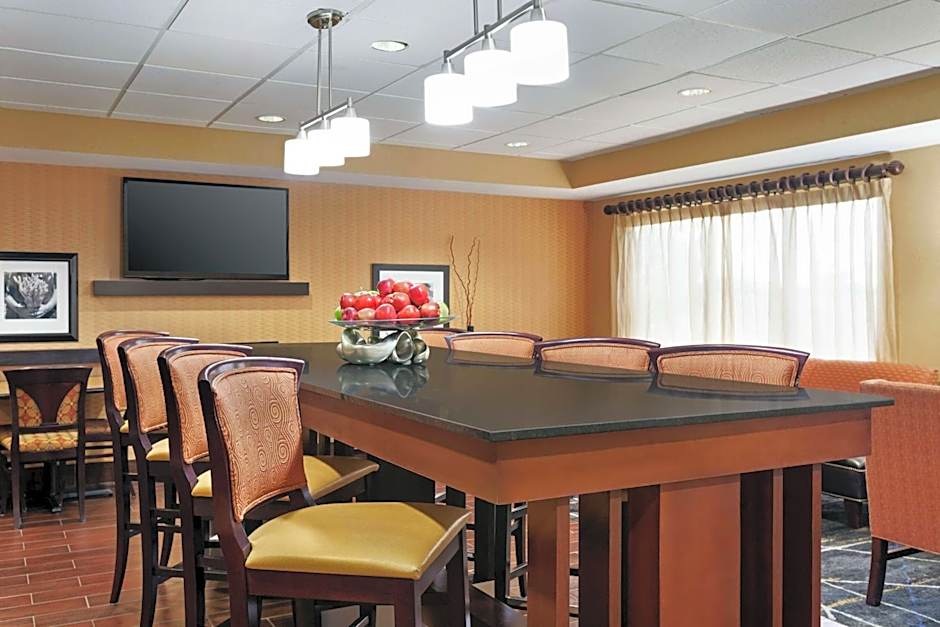 Hampton Inn By Hilton Oklahoma City-I-40 E. (Tinker Air Force Base)