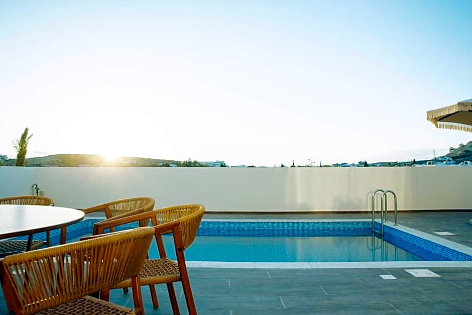 Larnaca LIV & CO Suites