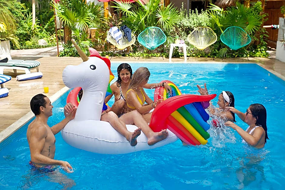 Hotel Villas Colibrí Suites & Bungalows