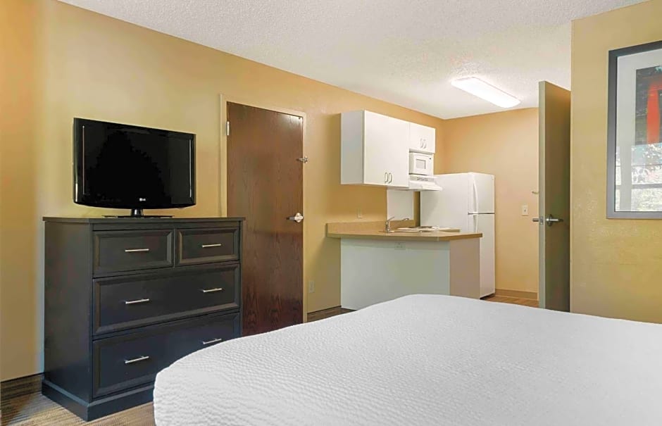 Extended Stay America Suites - Detroit - Canton