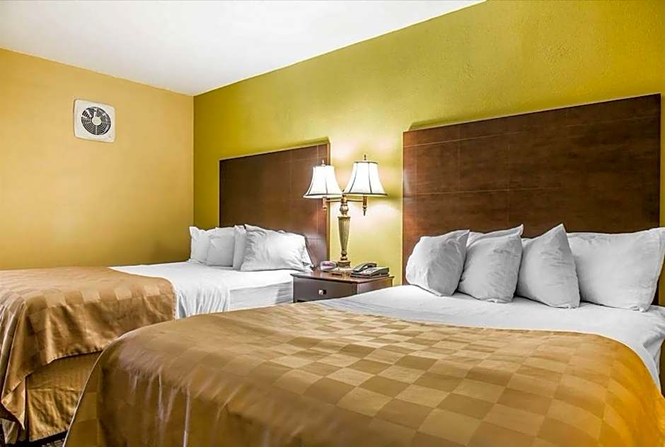 Hamden Hotel and Suites HAMDEN - NEW HAVEN