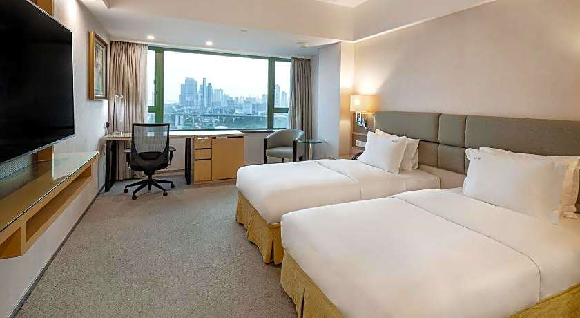Holiday Inn Wuhan Riverside By IHG