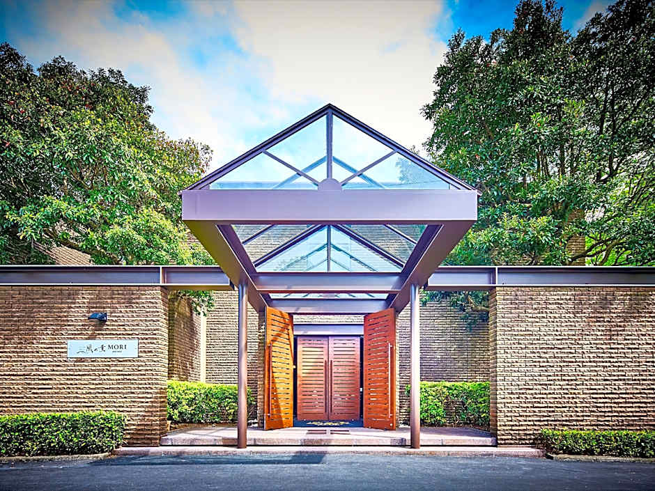 Luxury Hotel Kazenokaori MORI Premier