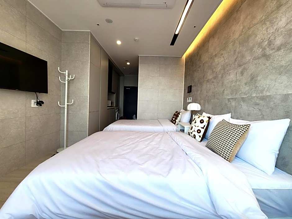 라비앙즈-Raviens-Elliy's Room