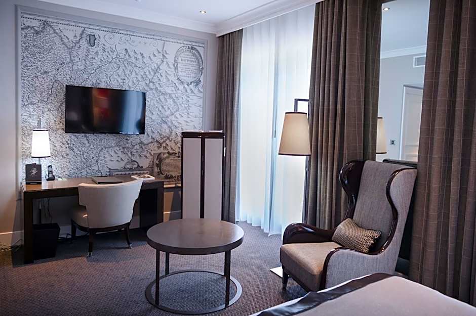 Park Hotel Grenoble - Handwritten Collection