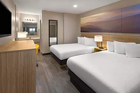 Double Room with Two Double Beds - Smoking