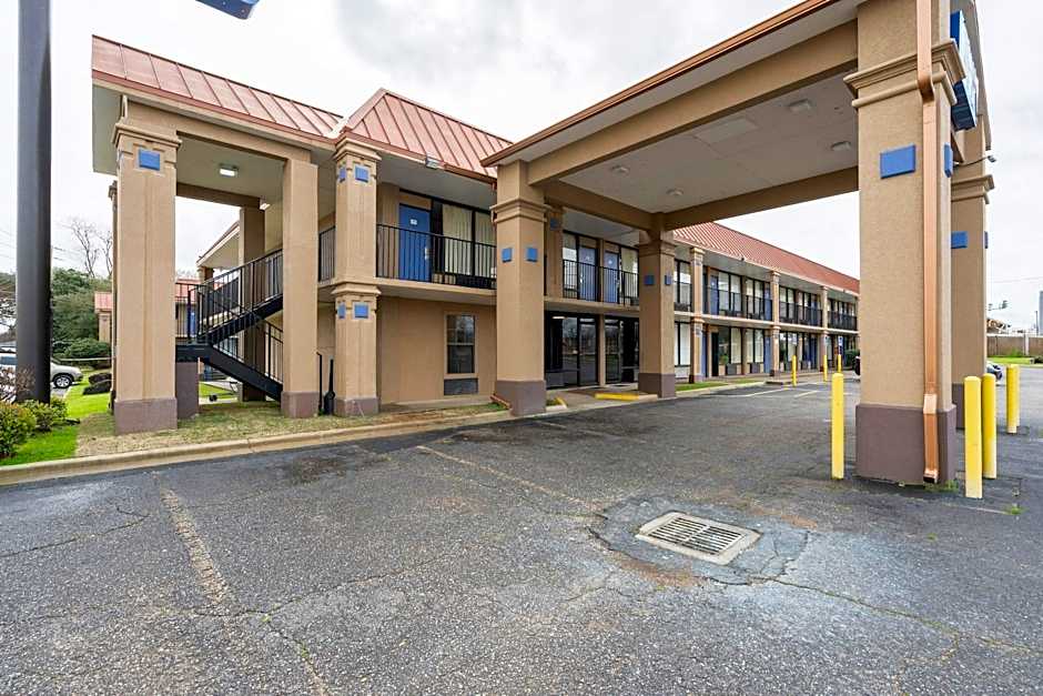 OYO Hotel Bossier City LA - Red River