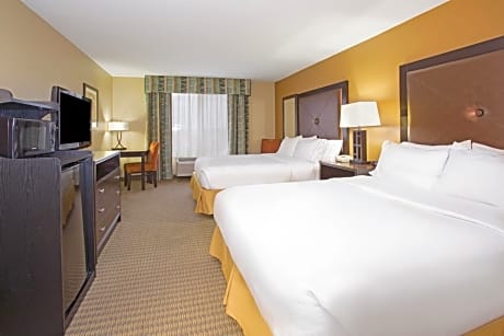 Standard Room with Two Queen Beds