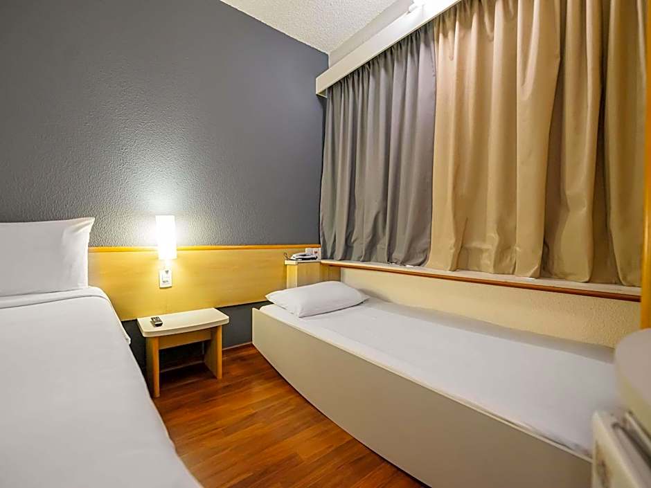 Ibis Santo Andre