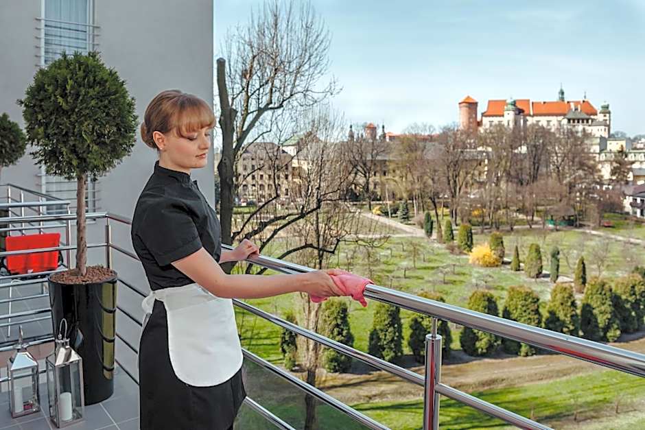 Queen Boutique Hotel