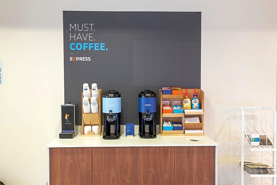 Holiday Inn Express Hotel & Suites Iron Mountain By IHG