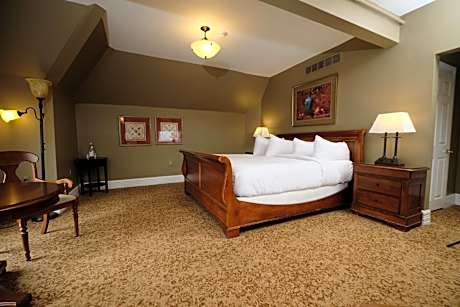 Owen House Deluxe King