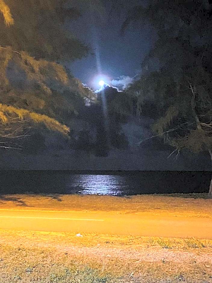 Paka Tamim Seaview Hotel