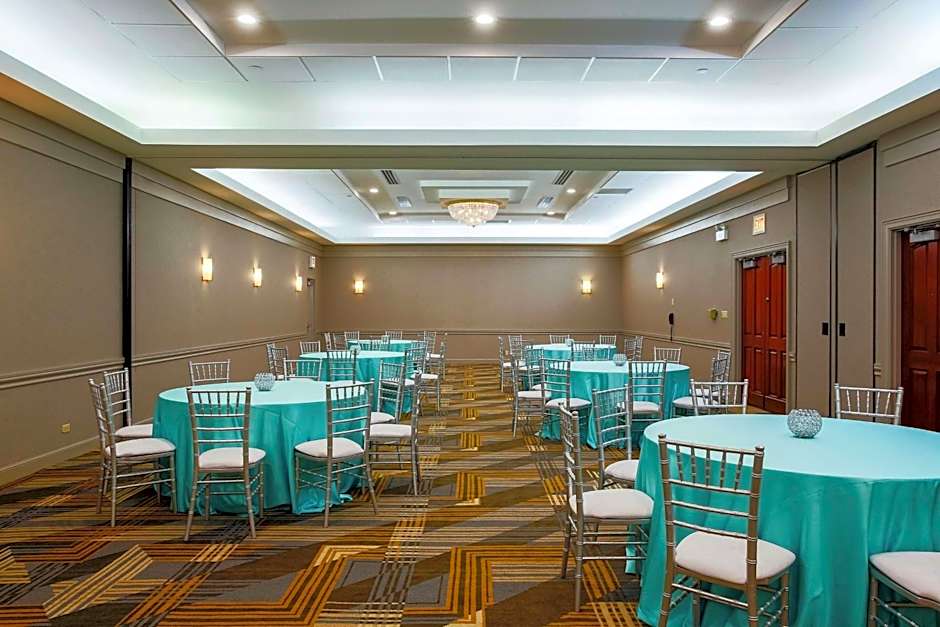 Hilton Chicago/Oak Lawn
