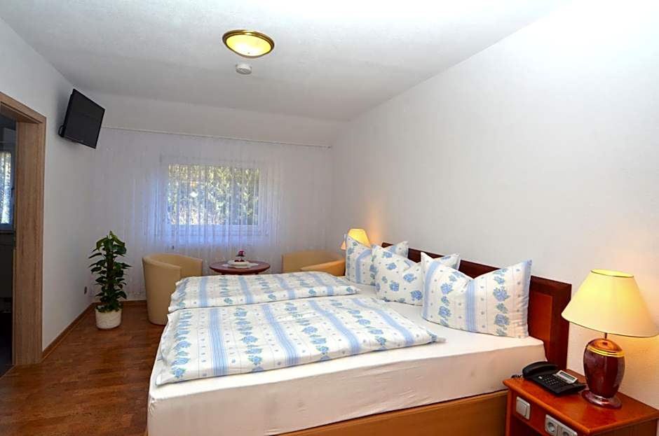 Land-Hotel Am Wald Garni