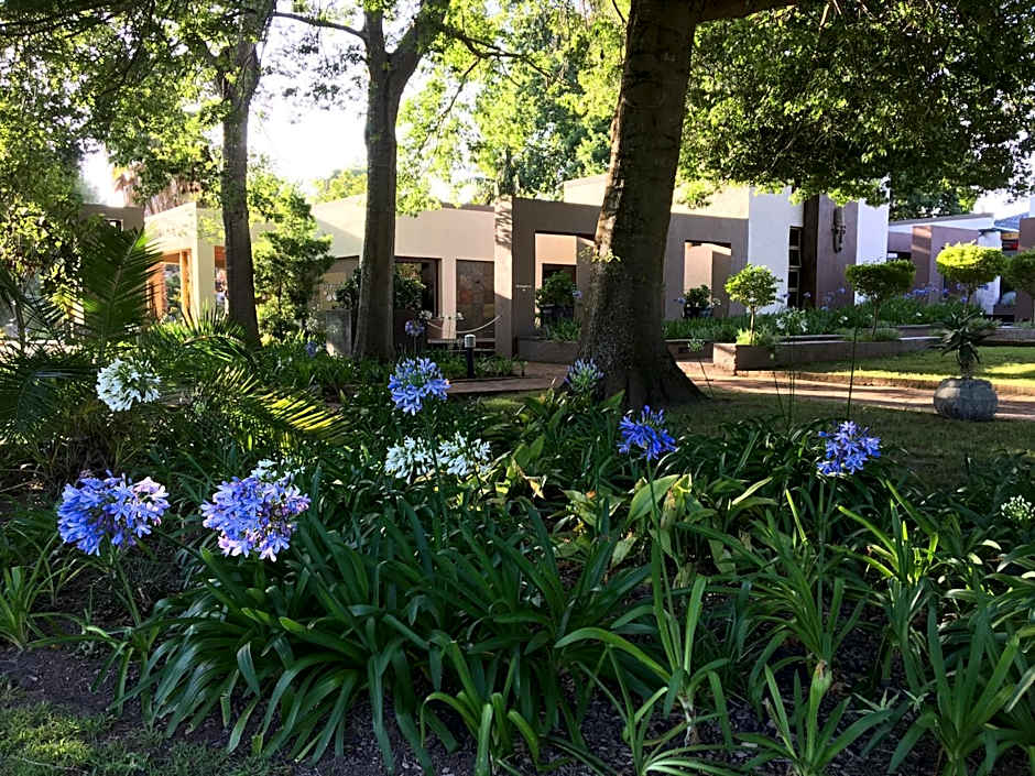 Lily Pond Country Lodge