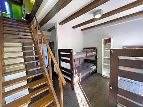 Bed in 6-Bed Mixed Dormitory Room