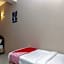 OYO 89703 B Link Hotel