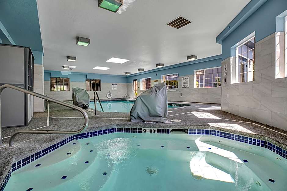 Holiday Inn Express Hotel & Suites Portland - Jantzen Beach By IHG