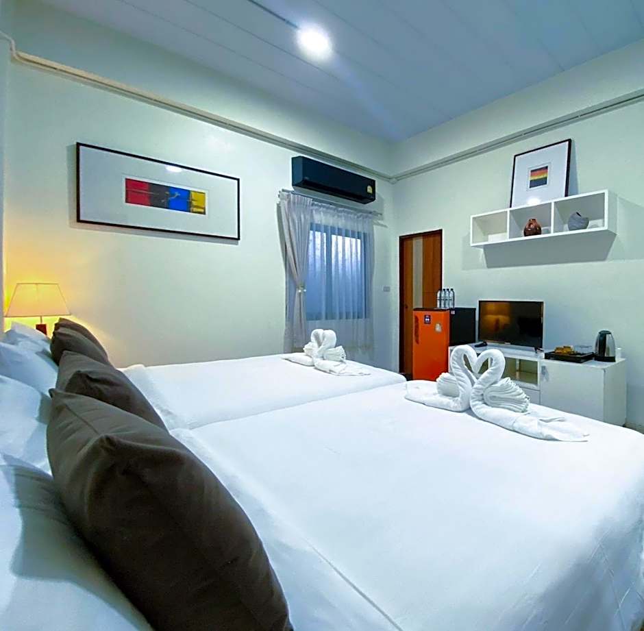 Daddy Dream Hotel and Residence