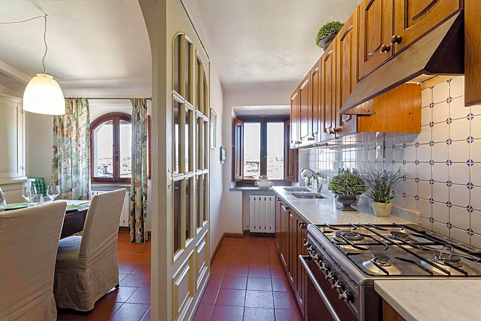 Casa Baino in Lucca With 2 Bedrooms and 1 Bathrooms