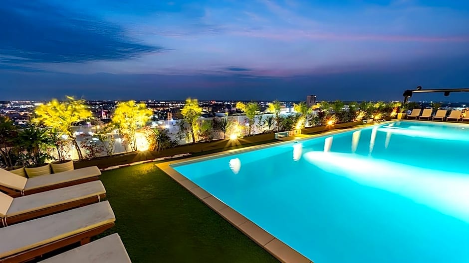 Holiday One Hotel