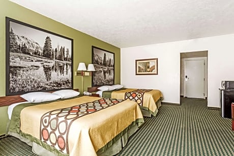 2 Queen Beds Non-Smoking