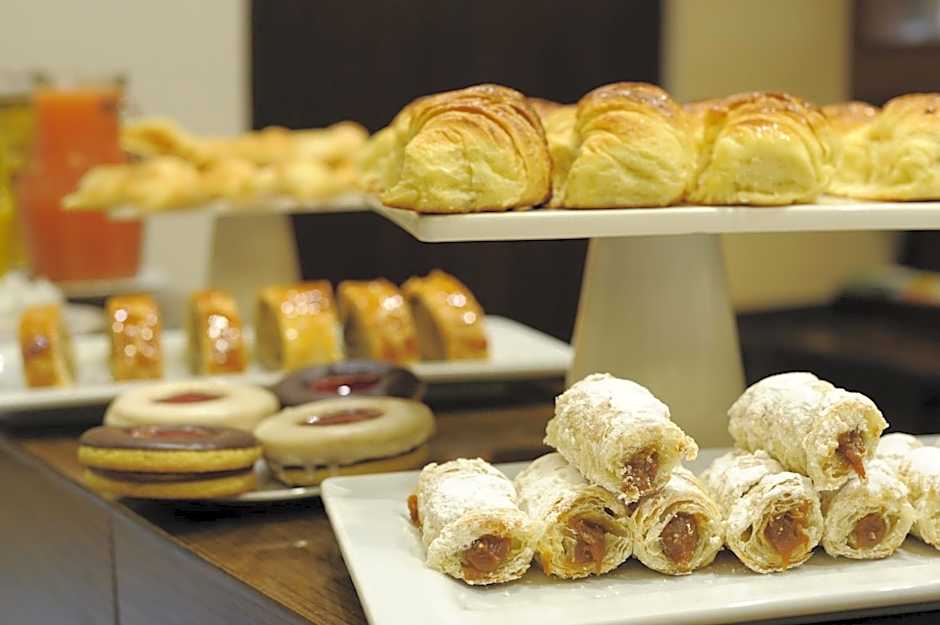 Urban Suites Recoleta Boutique Hotel