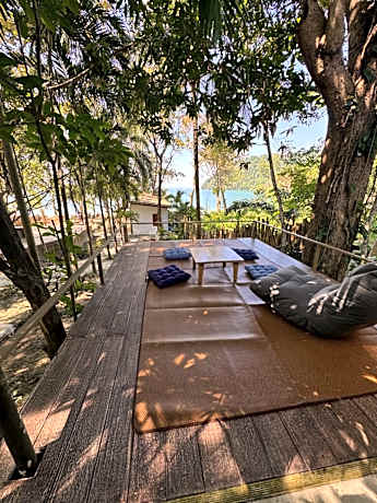 Deluxe Bungalow with Sea View