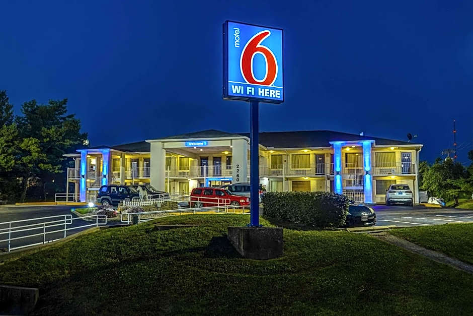 Motel 6-Lexington, KY - East I-75