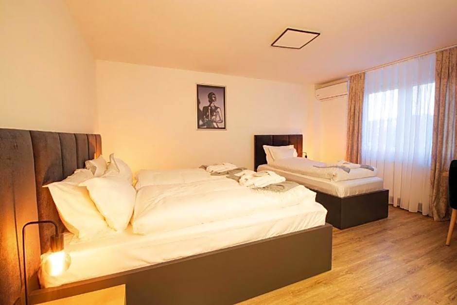 Hotel Dona