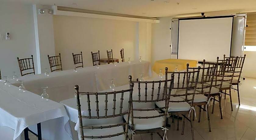 Top Star Hotel