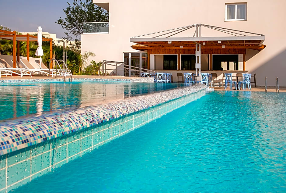 Vangelis Hotel & Suites