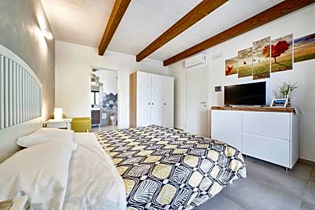 Triple Room with Terrace