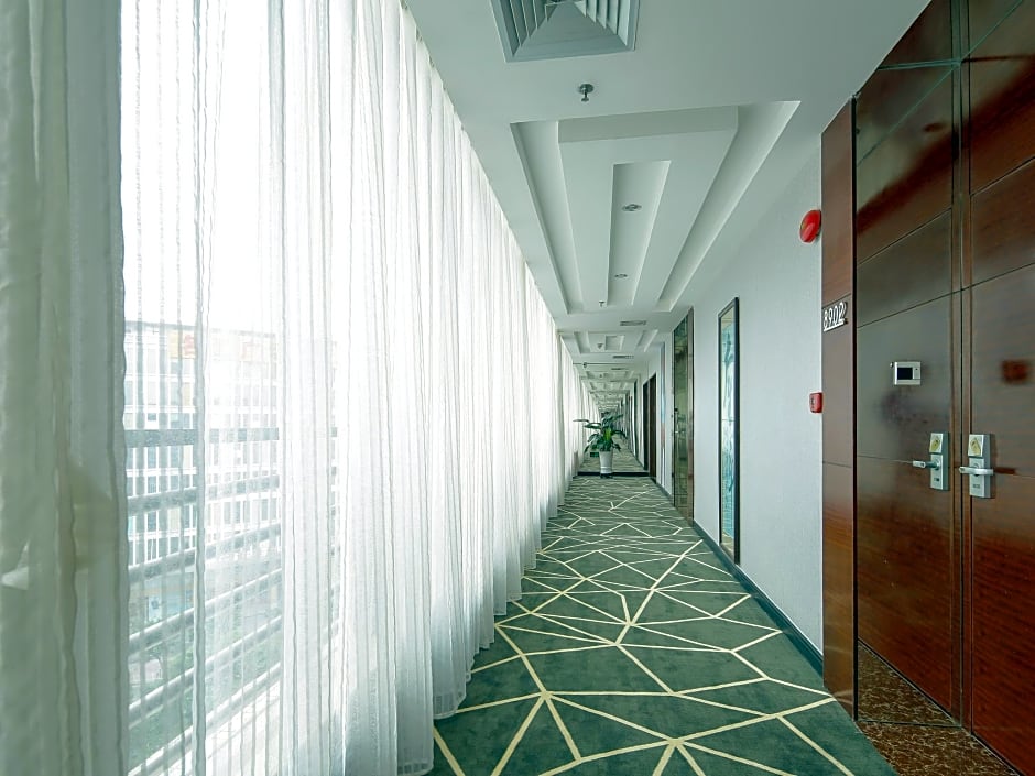 Calvin Hotel